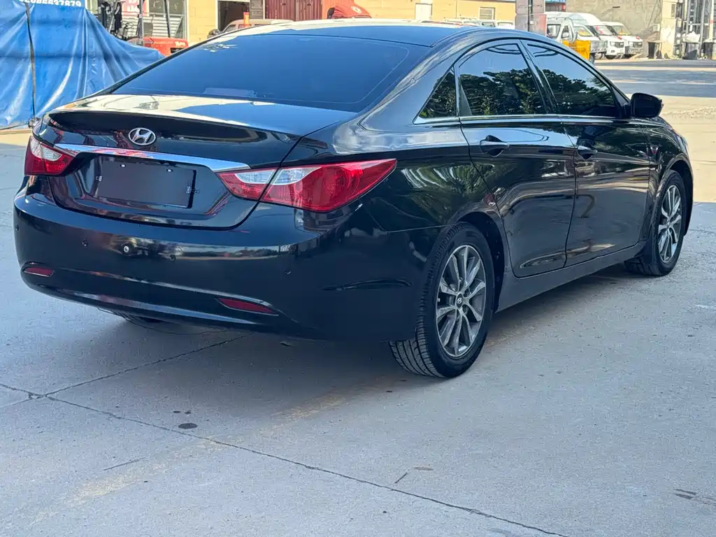 HYUNDAI SONATA 2013
