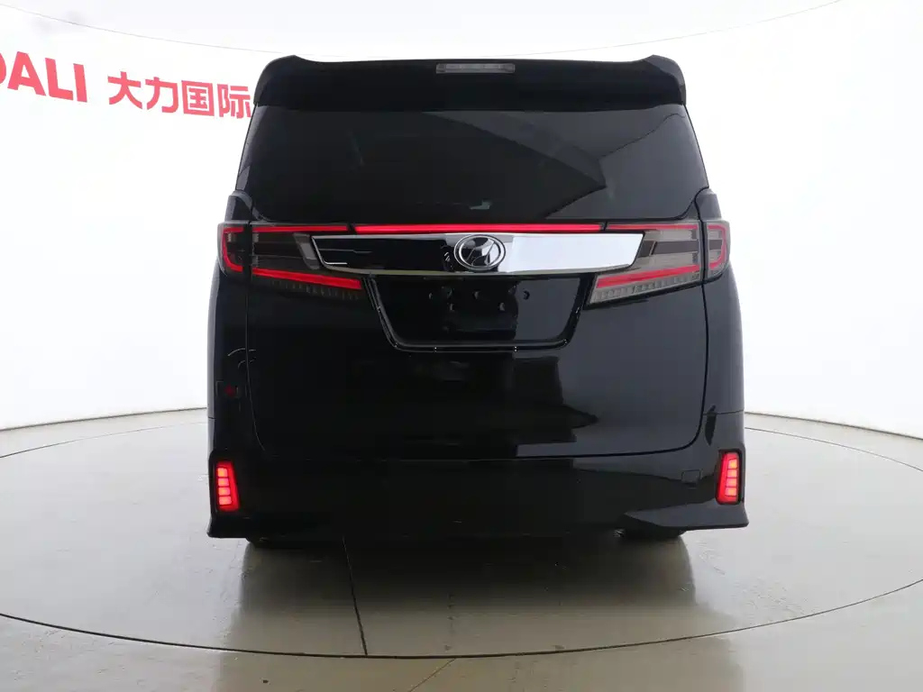TOYOTA ALPHARD 2018