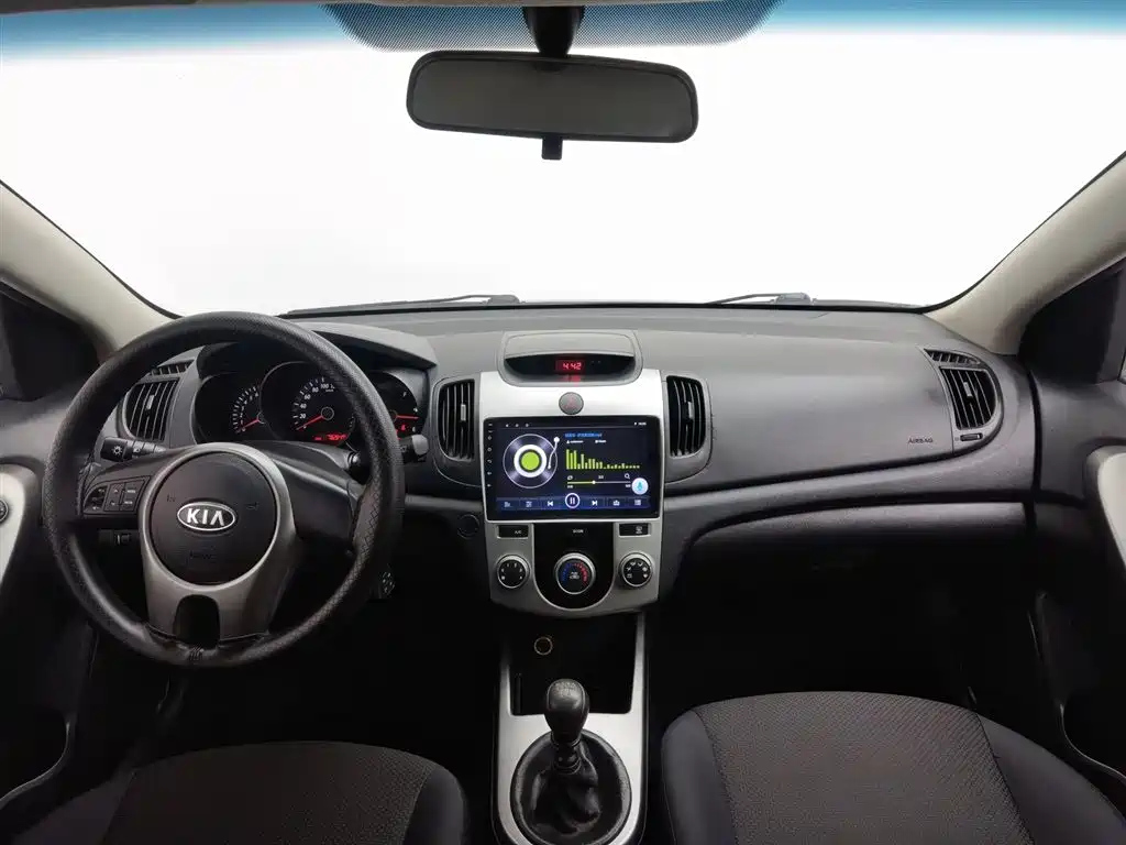 KIA FORTE 2011