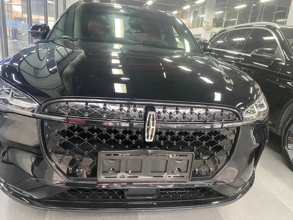 LINCOLN ADVENTURER 2023