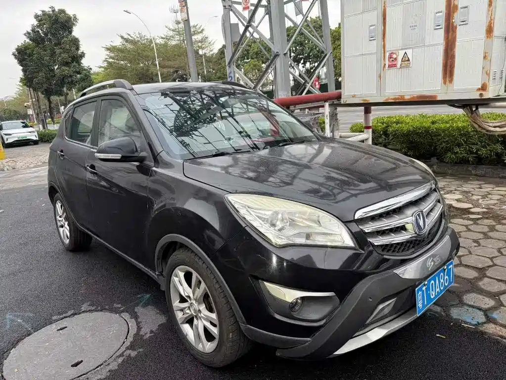 CHANGAN CS35 2013