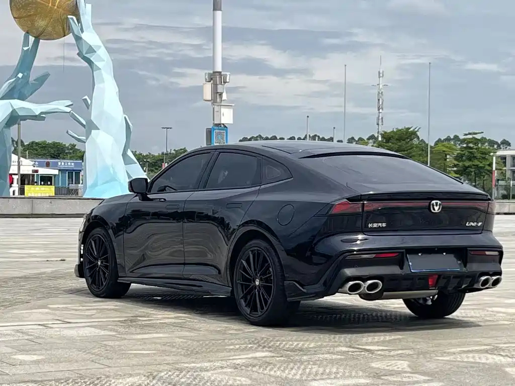 CHANGAN UNI-V 2023