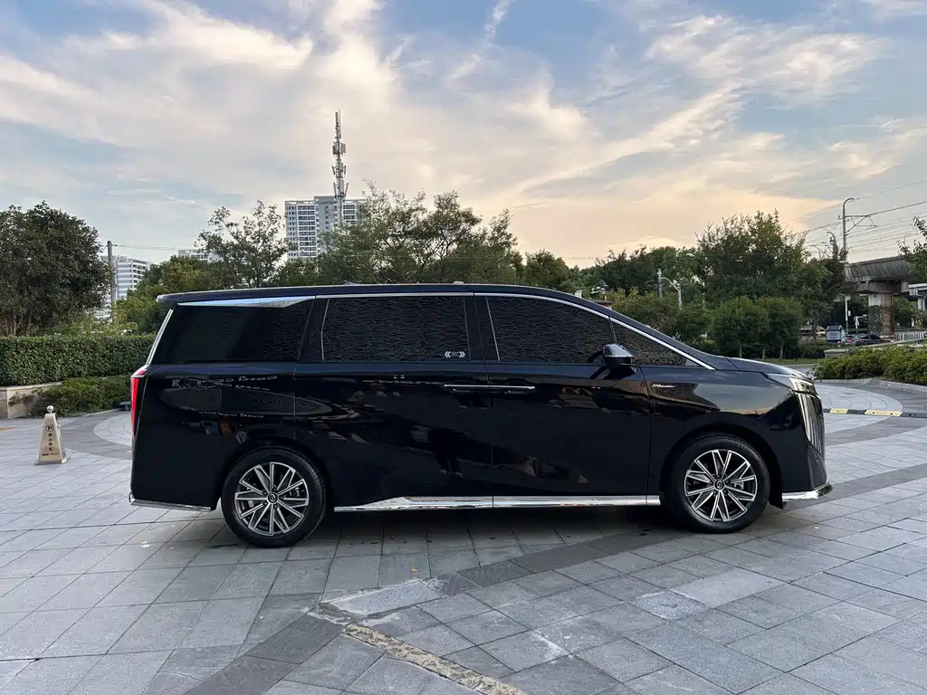 TRUMPCHI M8 2024