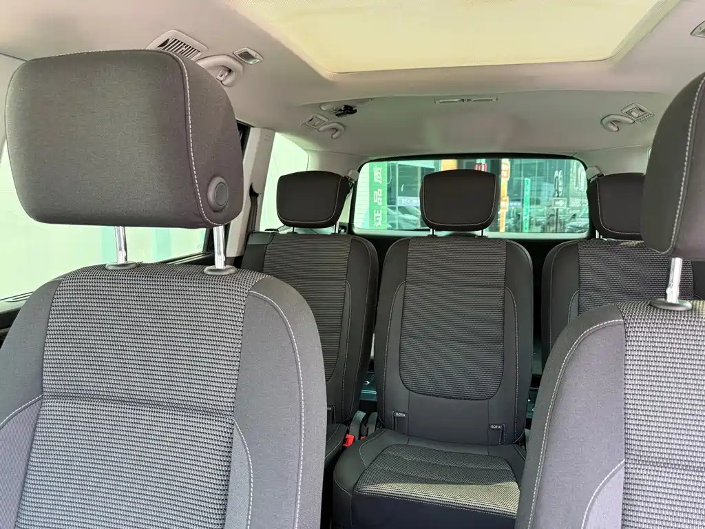 VOLKSWAGEN SHARAN 2017