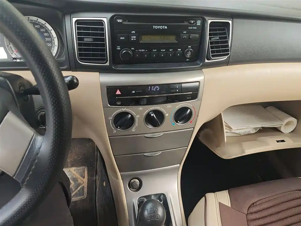 TOYOTA COROLLA 2014