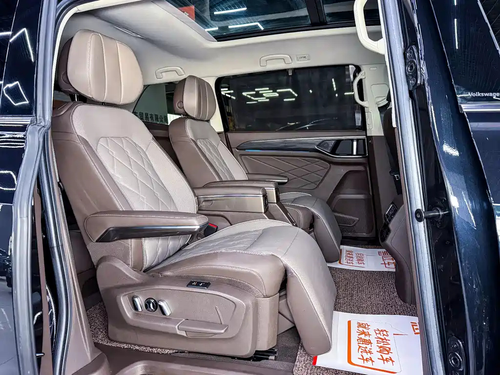 VOLKSWAGEN VILORAN 2024