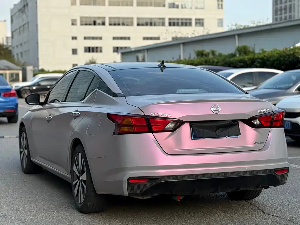 NISSAN TEANA 2022