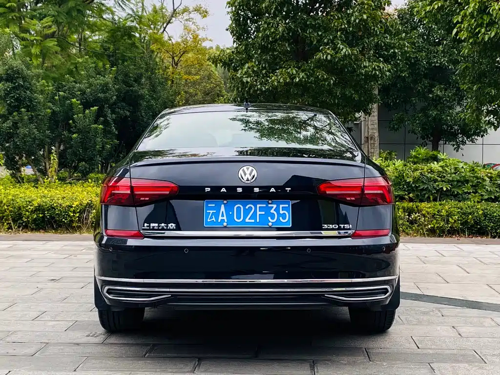 VOLKSWAGEN PASSAT 2020