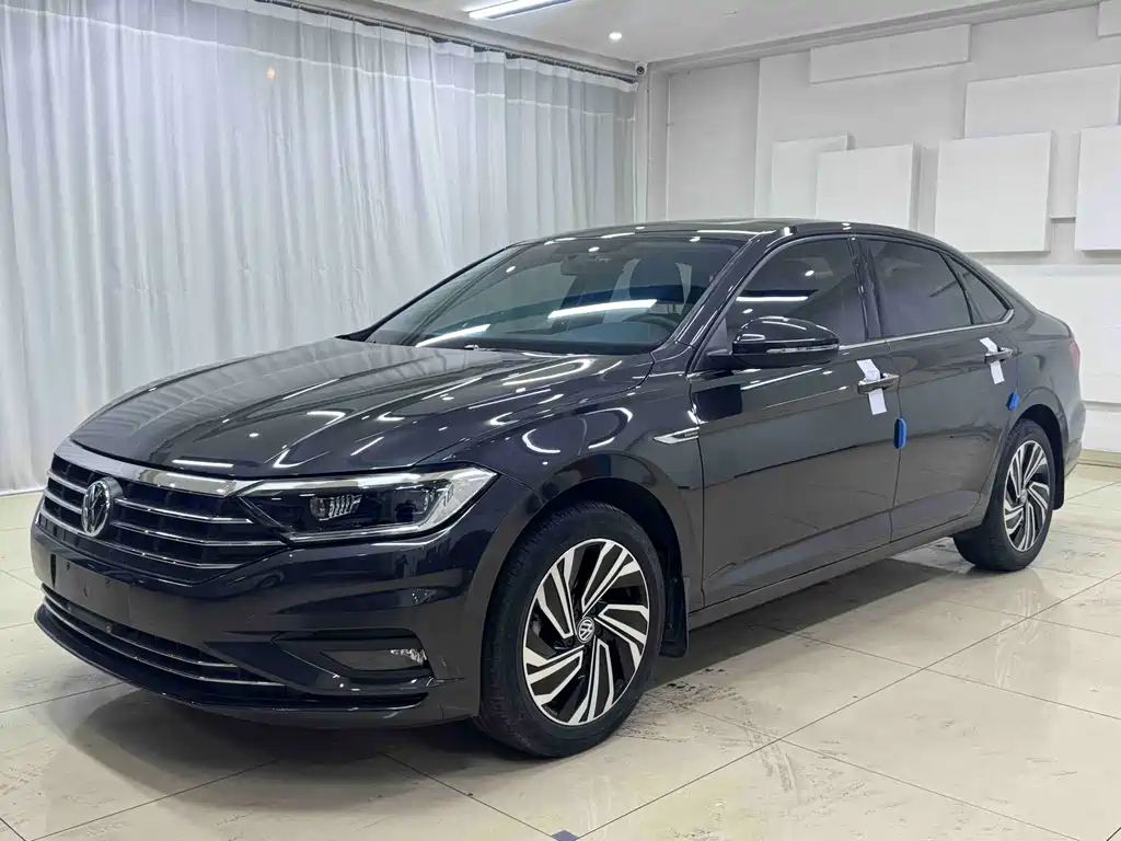 VOLKSWAGEN SAGITAR 2021