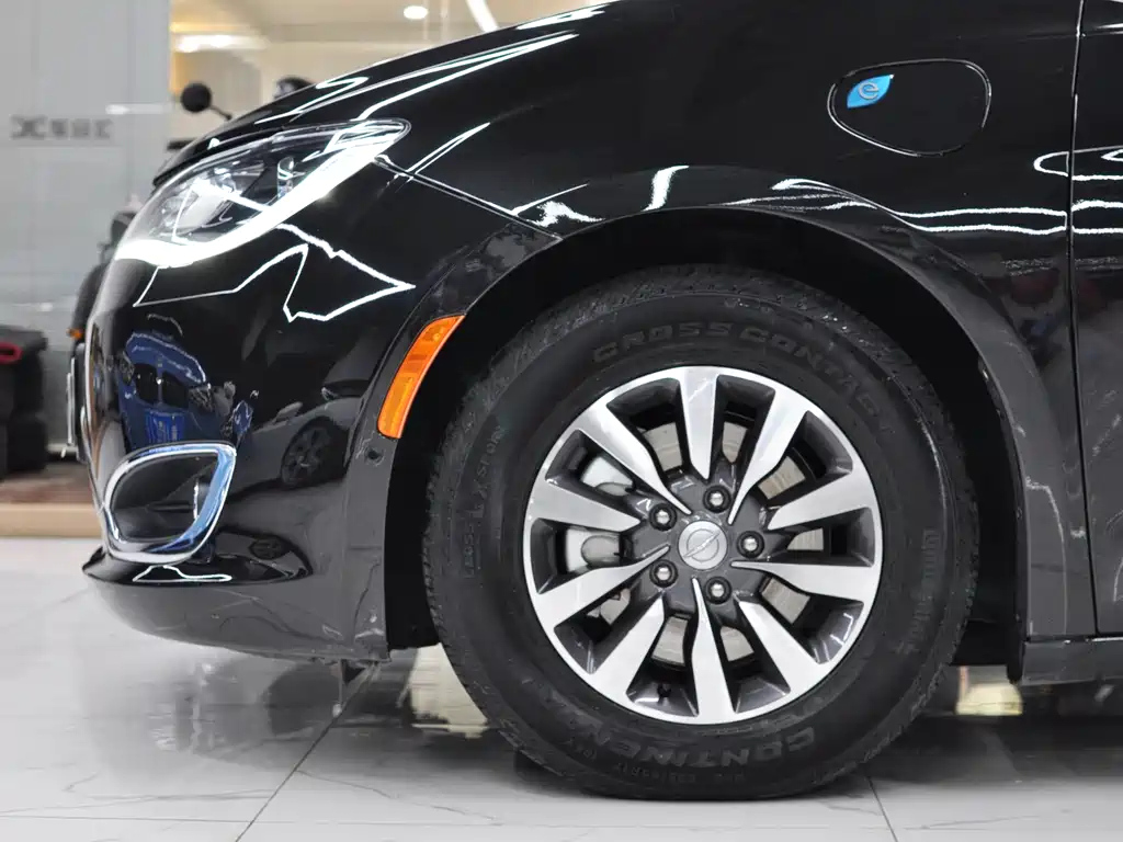 CHRYSLER BIG 捷龙PHEV IMPO 2025