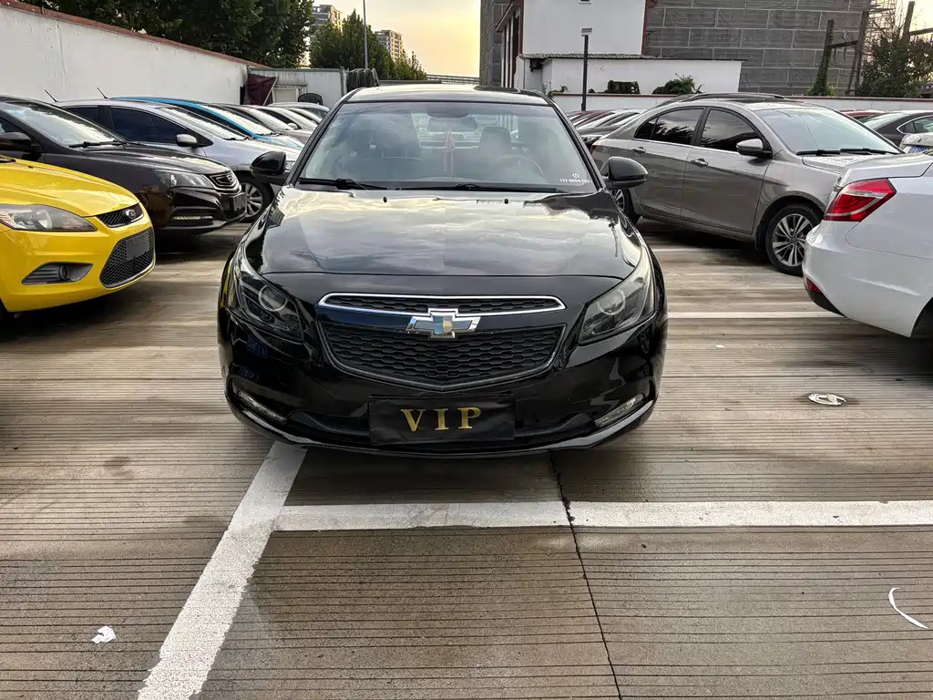 CHEVROLET CRUZE 2015
