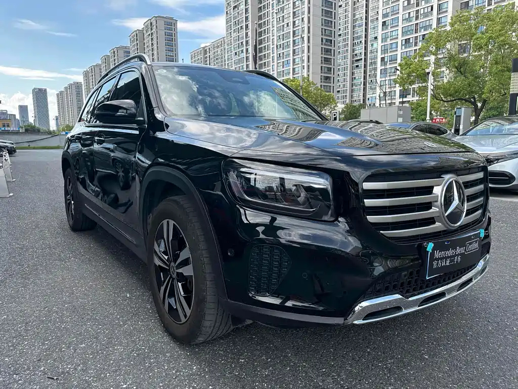 MERCEDES BENZ GLB 2023