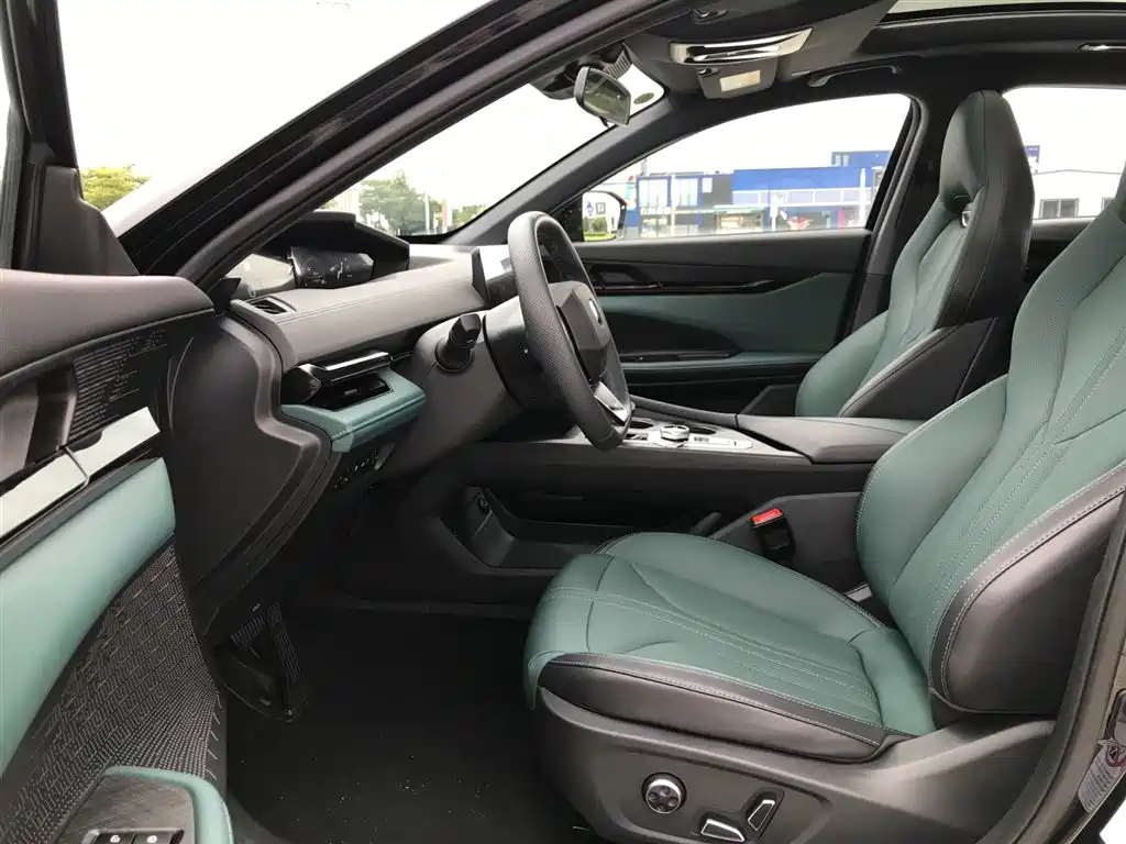 CHANGAN UNI-V SMART IDD 2024