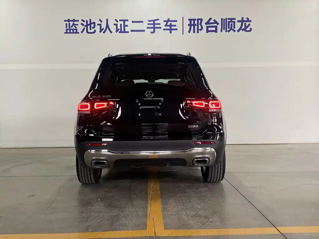 MERCEDES BENZ GLB 2023