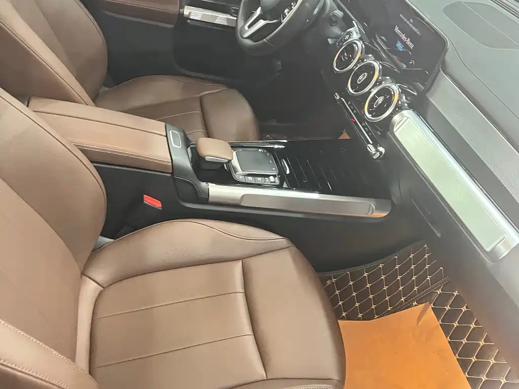 MERCEDES BENZ GLB 2022