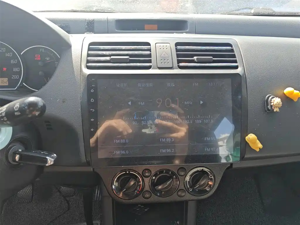 SUZUKI SWIFT 2014