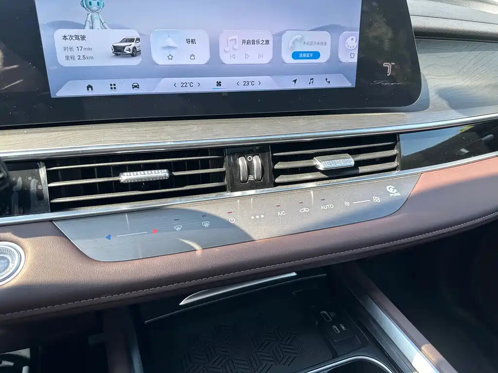 CHERY TIGGO 8 PRO 2025