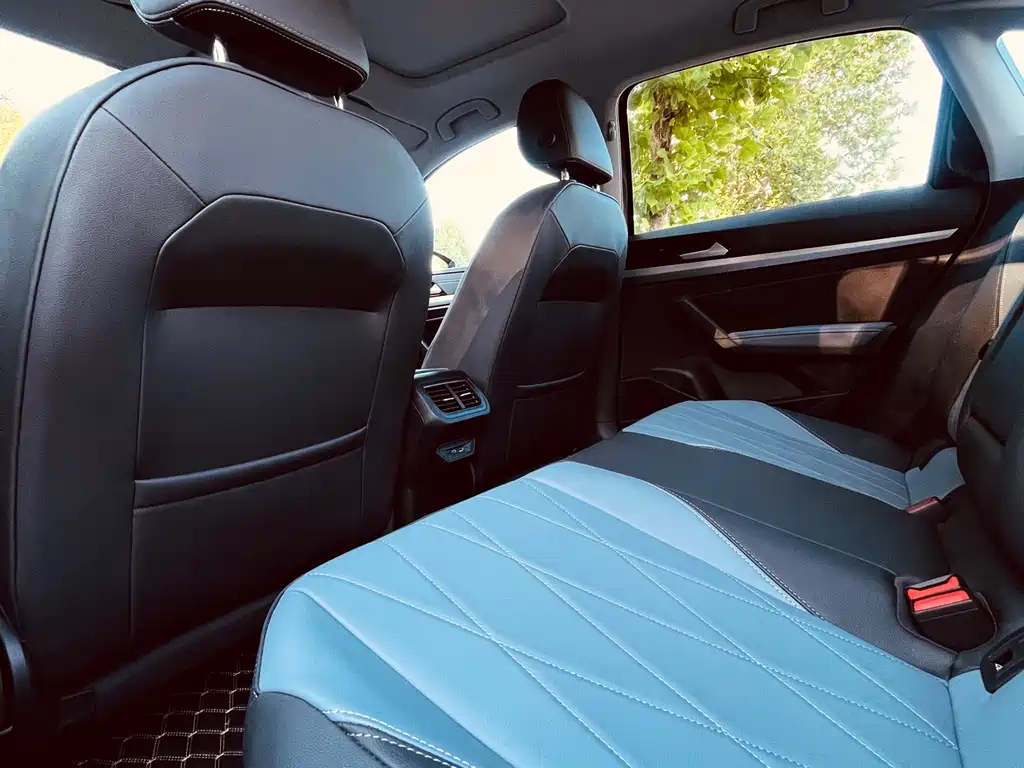 VOLKSWAGEN LAVIDA 2024