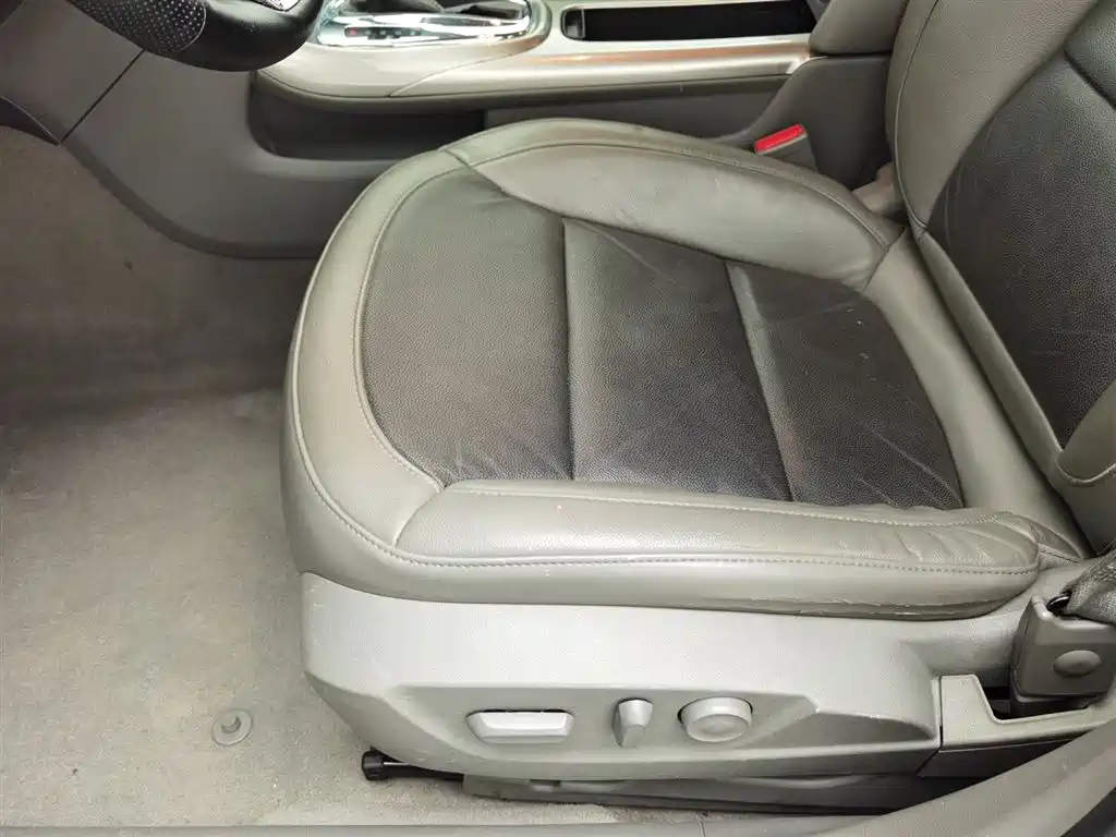 CHEVROLET MALIBU 2012