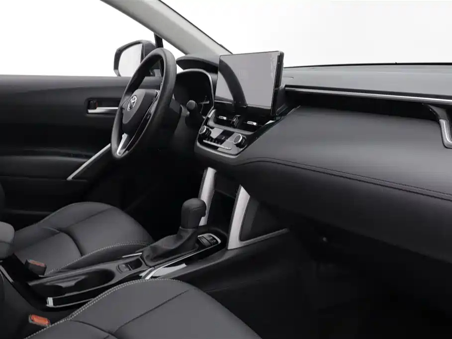 TOYOTA FRONTLANDER 2023