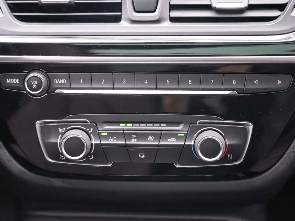 BMW 1-SERIES 2020