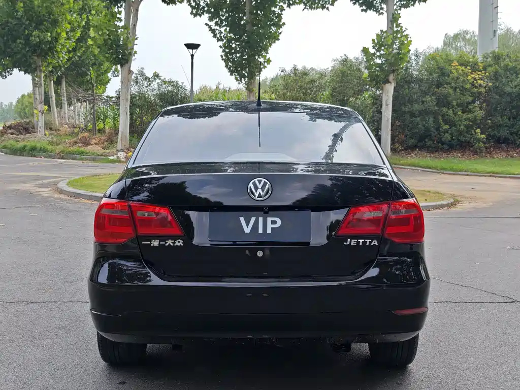 VOLKSWAGEN JETTA 2015
