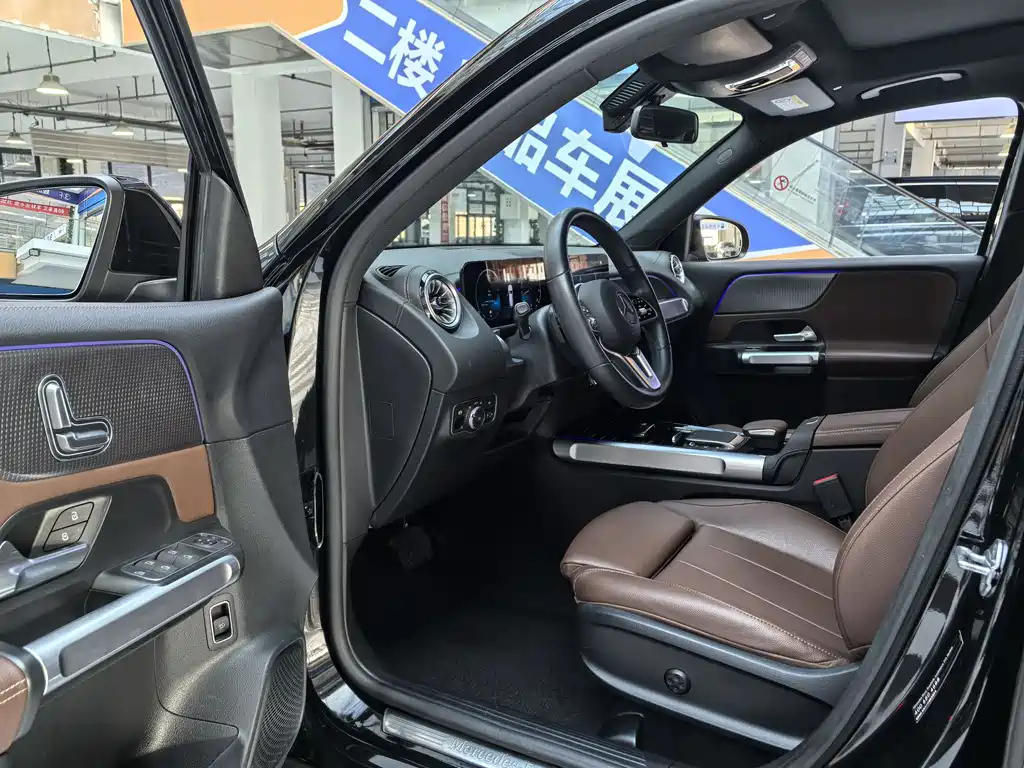 MERCEDES BENZ GLB 2022