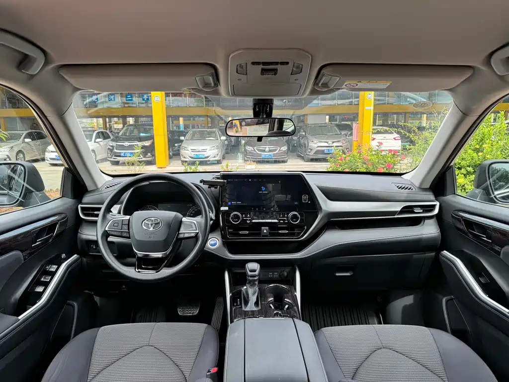 TOYOTA HIGHLANDER 2022