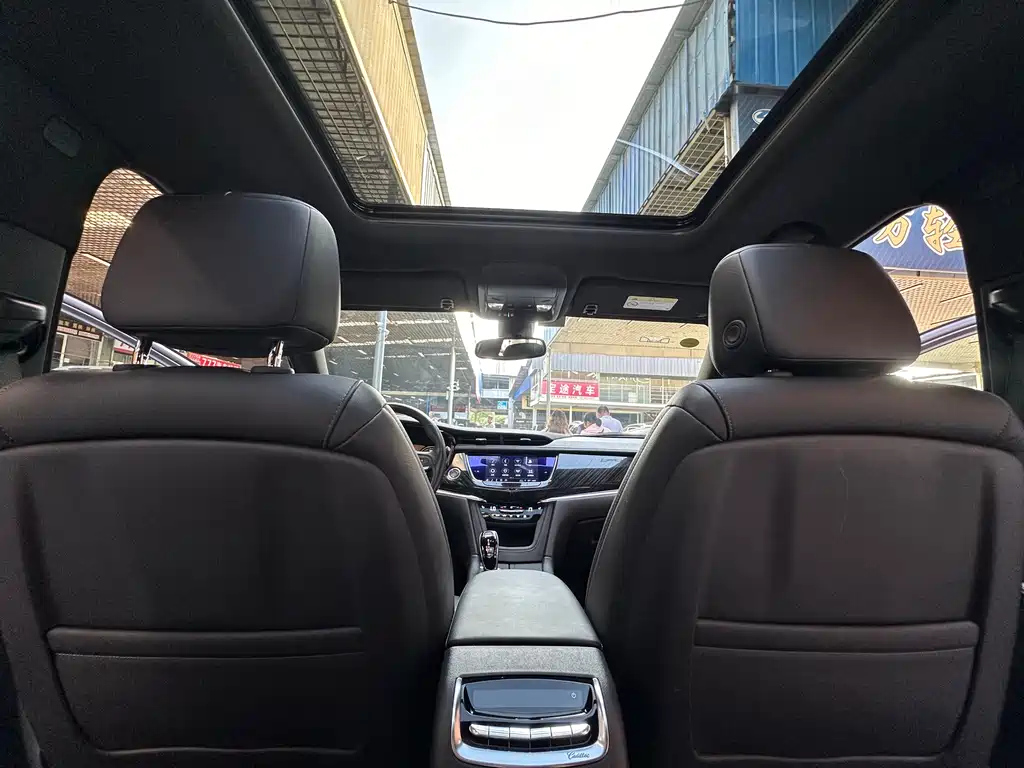 CADILLAC XT6 2022