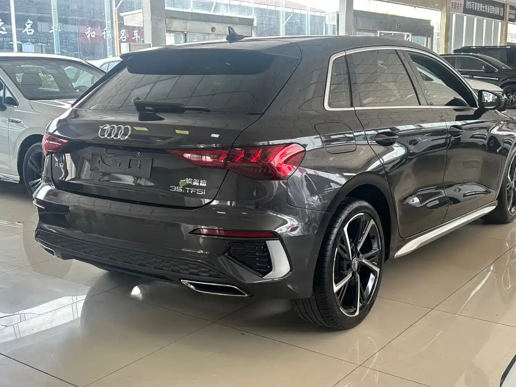 AUDI A3 2022