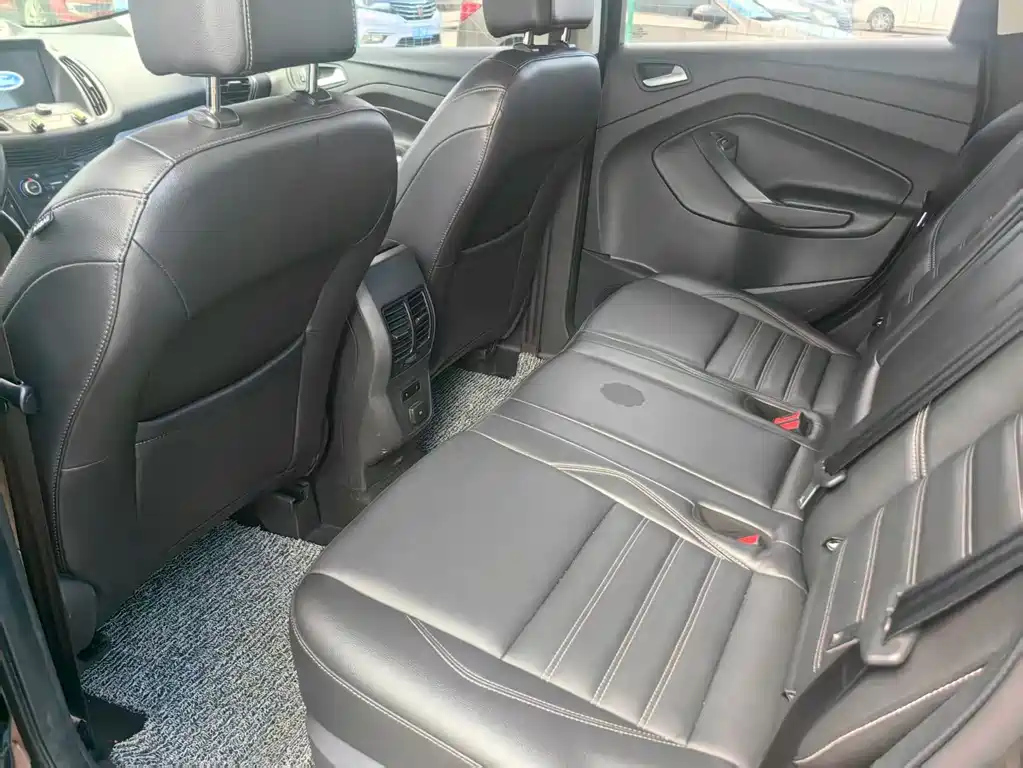 FORD ESCAPE 2018