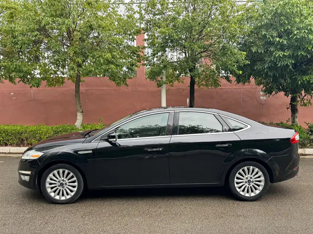 FORD MONDEO - WINNER 2012