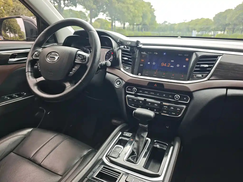 TRUMPCHI GS8 2017