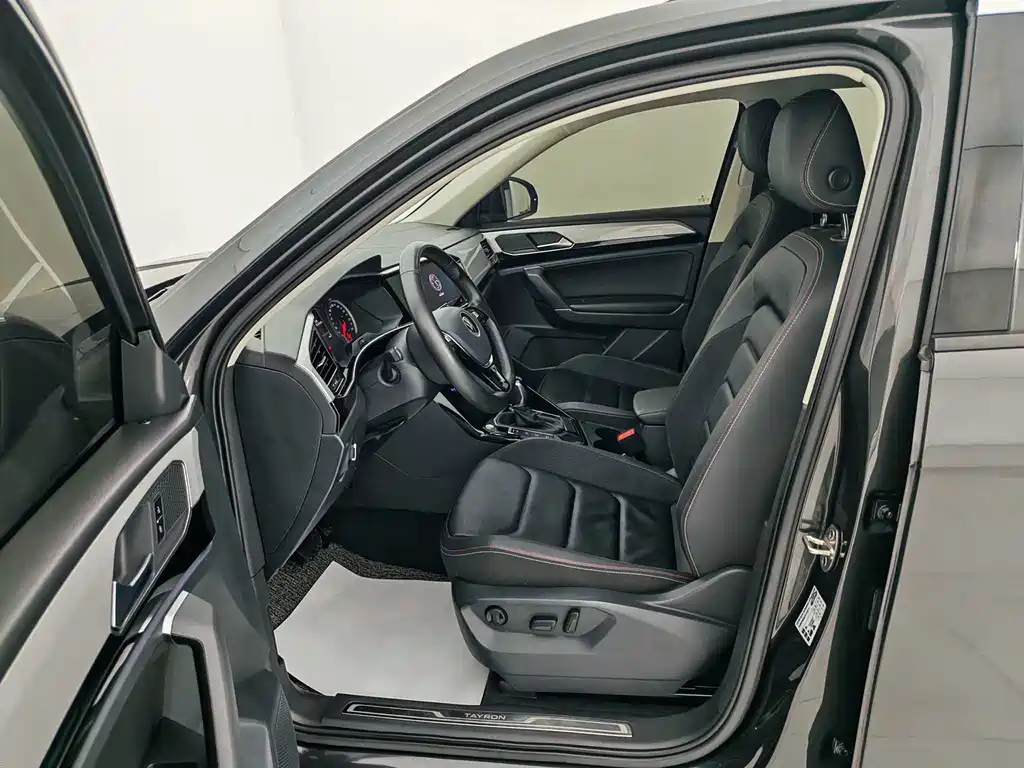 VOLKSWAGEN TAYRON 2021