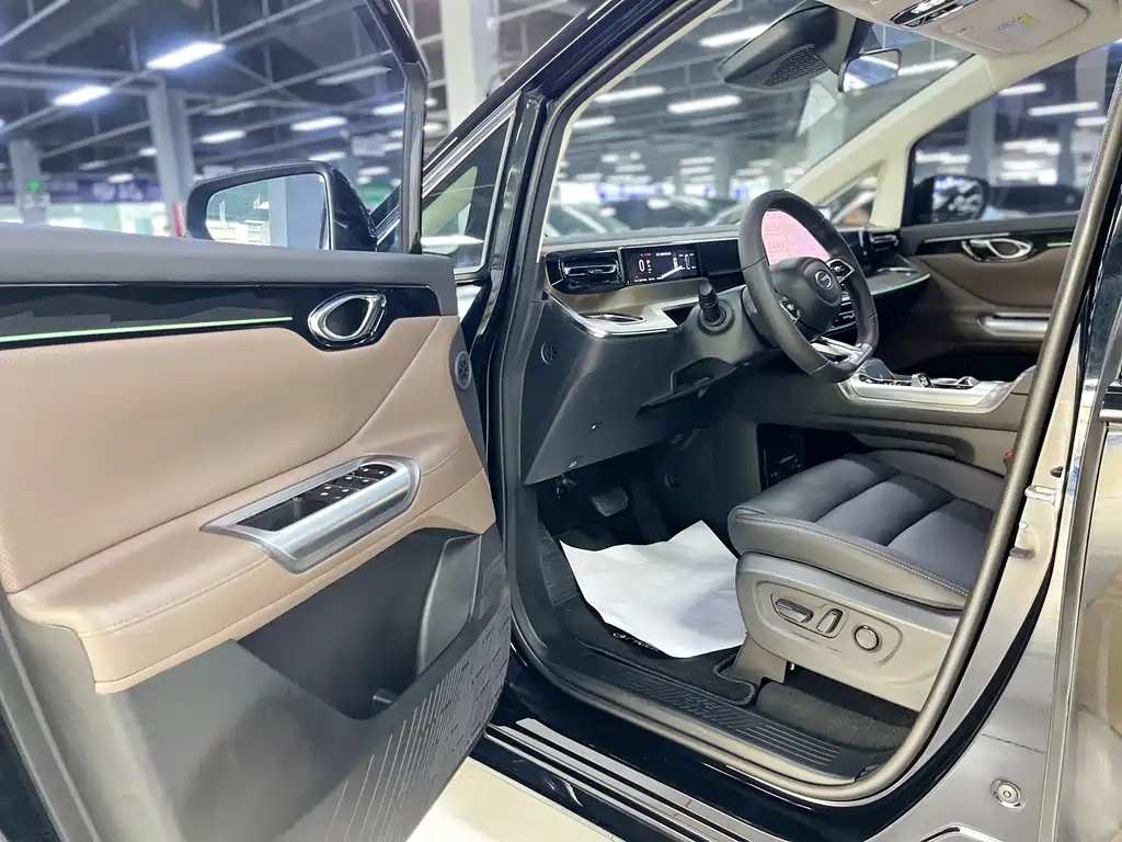 TRUMPCHI E8 NEW ENERGY 2023