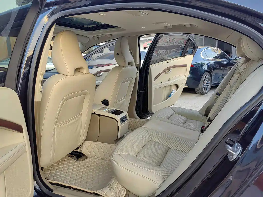 VOLVO S80L 2014
