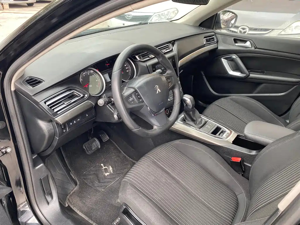 PEUGEOT 408 2014