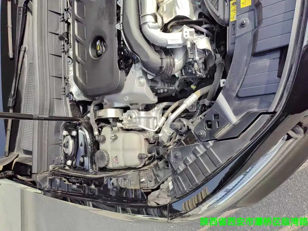 MERCEDES BENZ GLB 2024