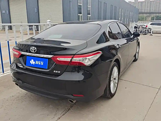 TOYOTA CAMRY 2018