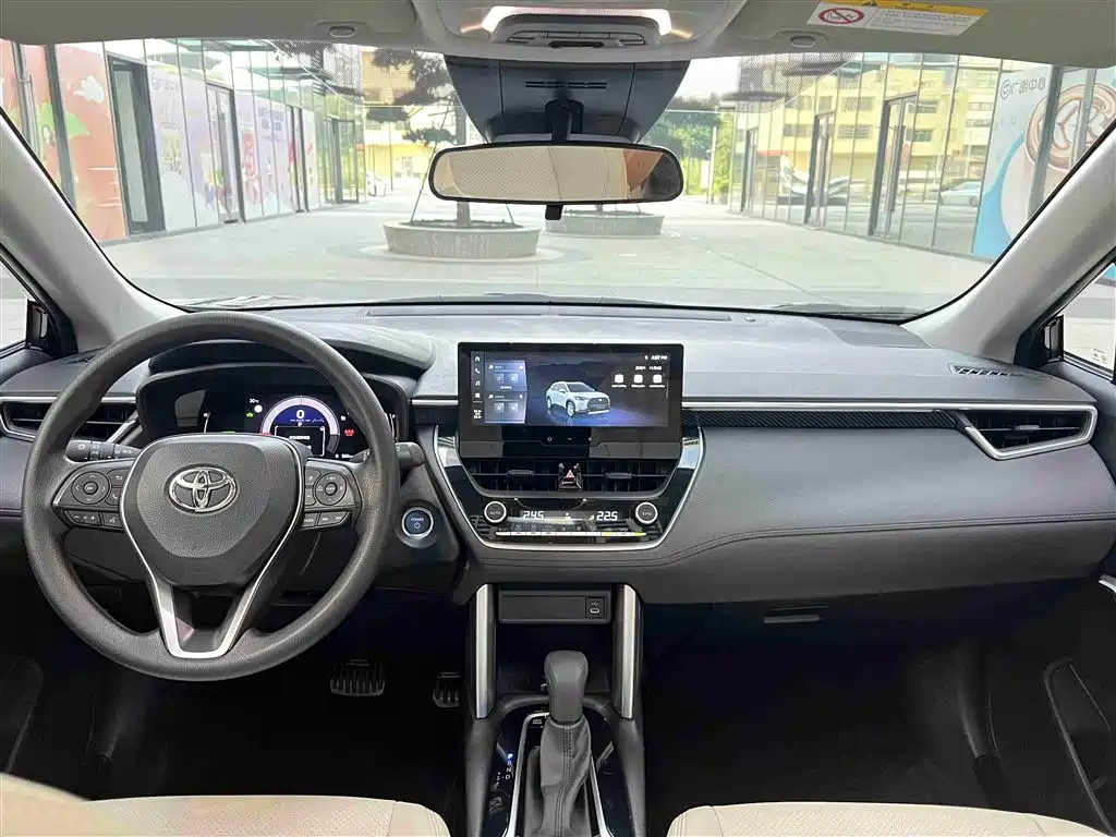 TOYOTA FRONTLANDER 2024