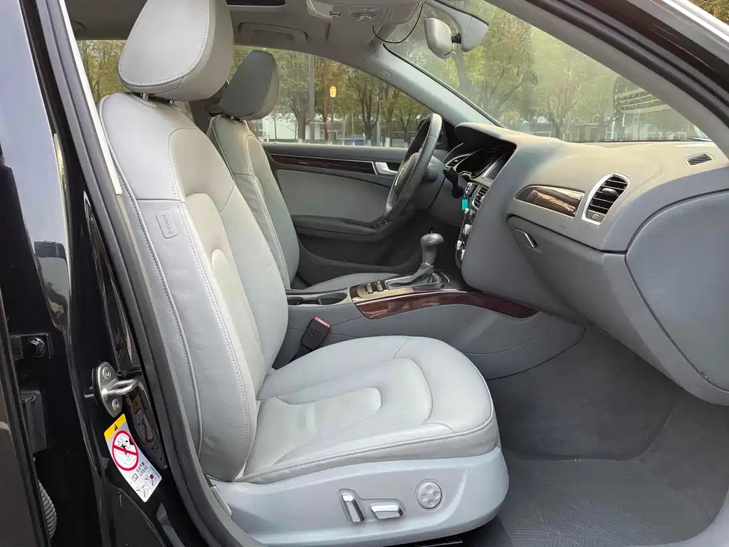 AUDI A4L 2015
