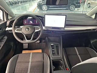 VOLKSWAGEN GOLF  2025 YEAR 300TSI PRO 2025