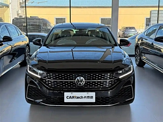 VOLKSWAGEN PASSAT  2025