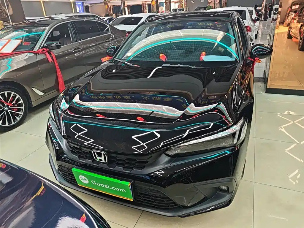 HONDA CIVIC 2024