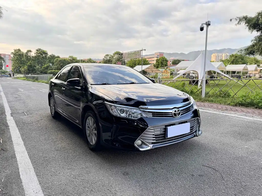 TOYOTA CAMRY 2012