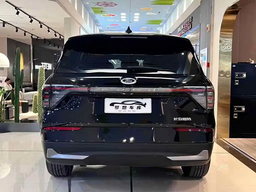 FORD EDGE 2025