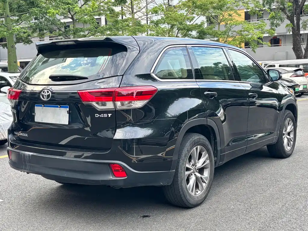 TOYOTA HIGHLANDER 2021
