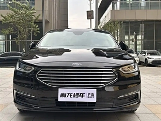FORD TAURUS 2020