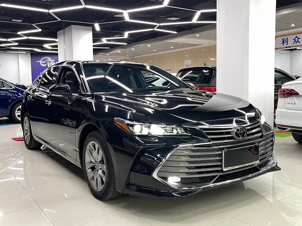 TOYOTA AVALON 2021