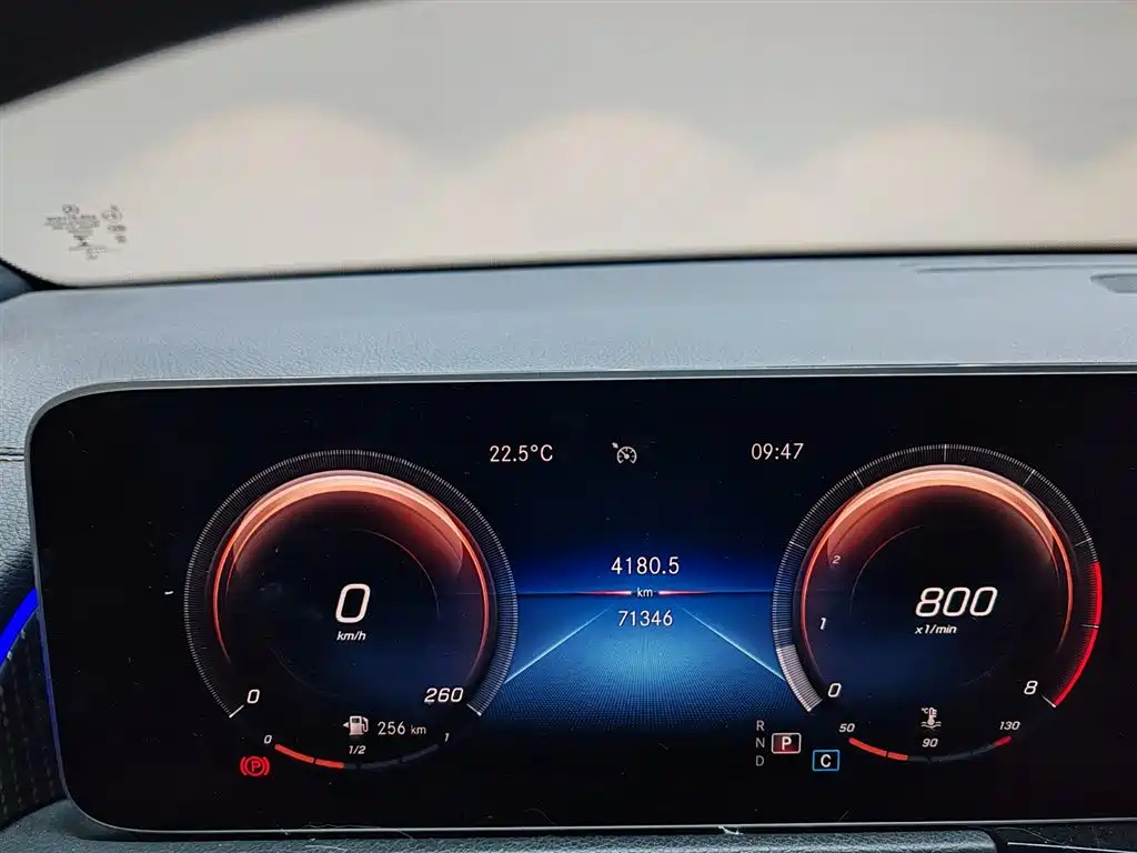 MERCEDES BENZ GLB 2020